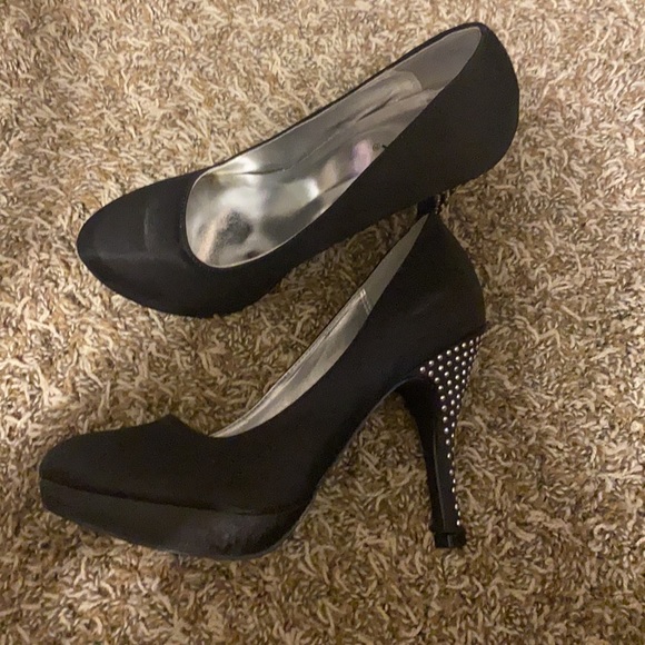 Black heels with sequined heel - Picture 2 of 3